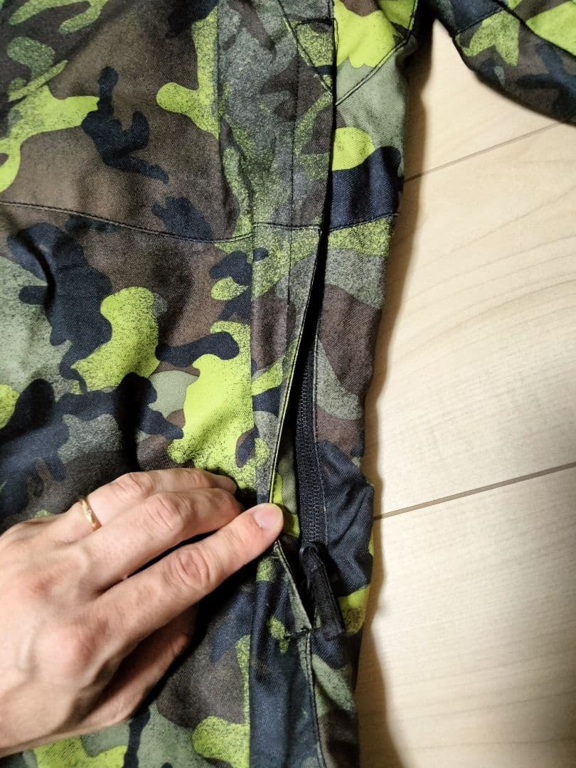 DC スノーボードウェア　パンツ　未使用品