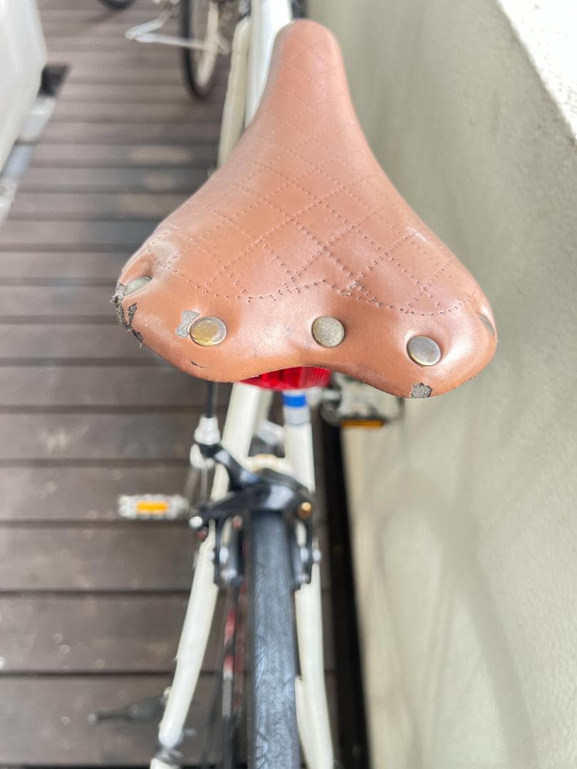 GIOS クロスバイク AMPIO ホワイト １８段変速 700c　引取専用