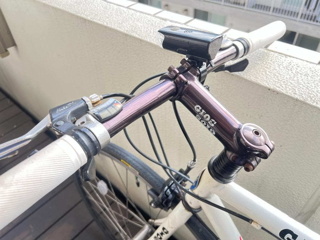 GIOS クロスバイク AMPIO ホワイト １８段変速 700c　引取専用