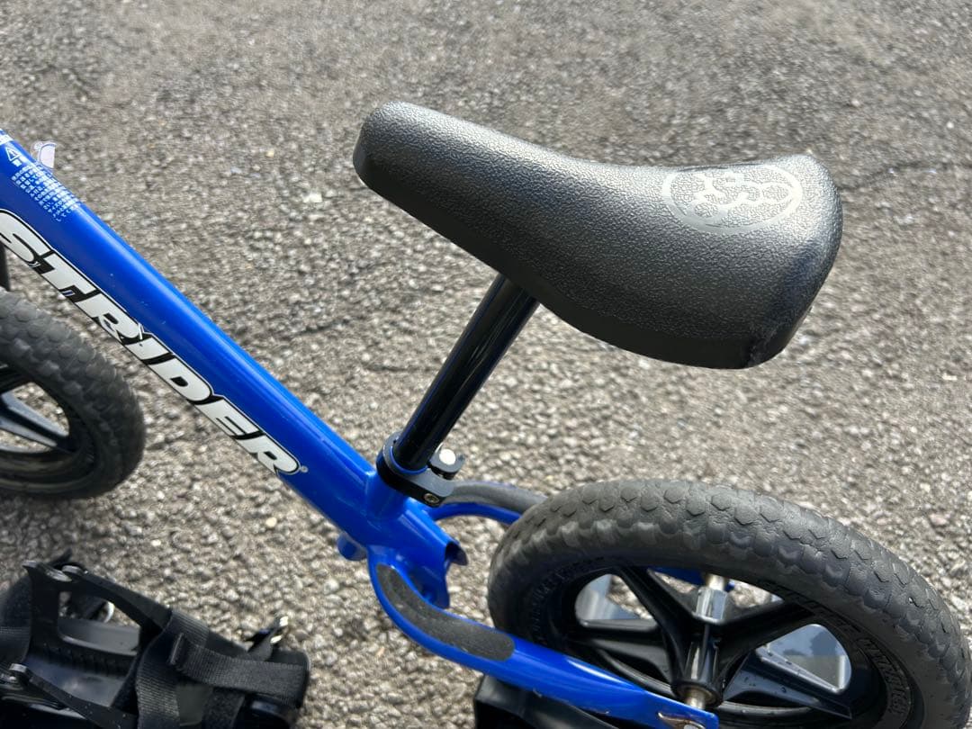STRIDER バランスバイク 青 プロテクター付き