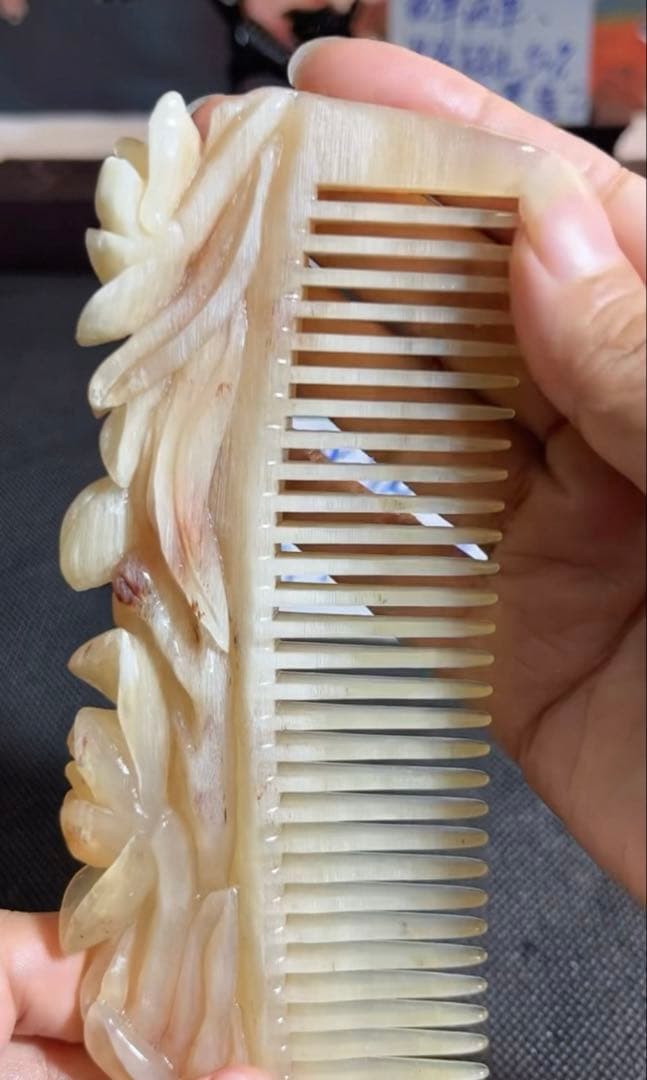 職人手作り　くし　天然羊角　櫛　天然物　蘭花