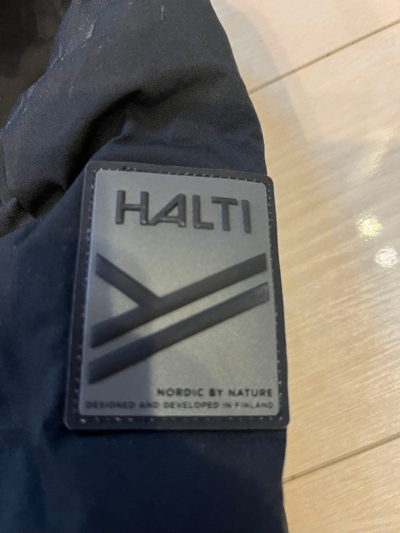 セール‼️HALTIのメンズスキーアウトドアウェア　USのMサイズ