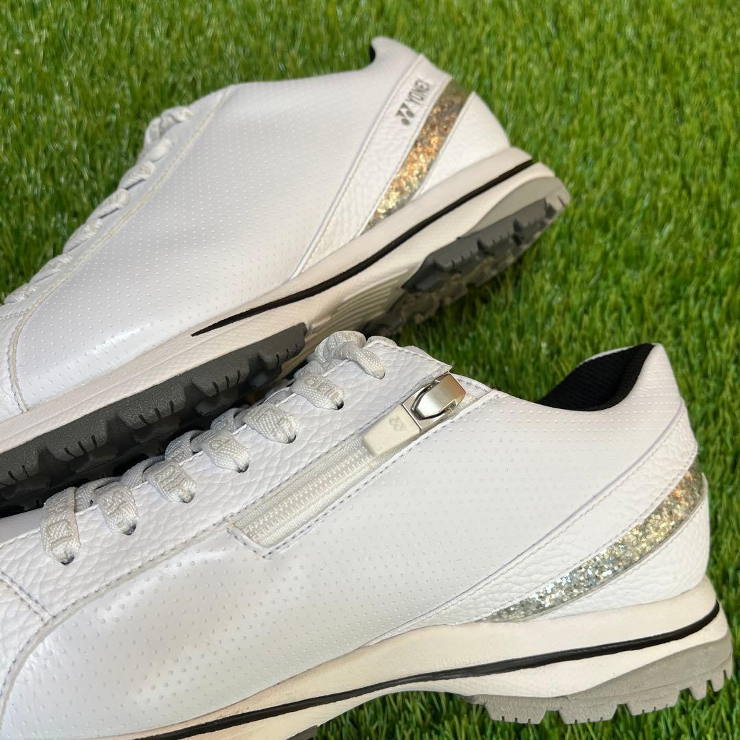 【新品】YONEX スパイクレス⭐︎パワークッションゴルフシューズ24㎝キラキラ付
