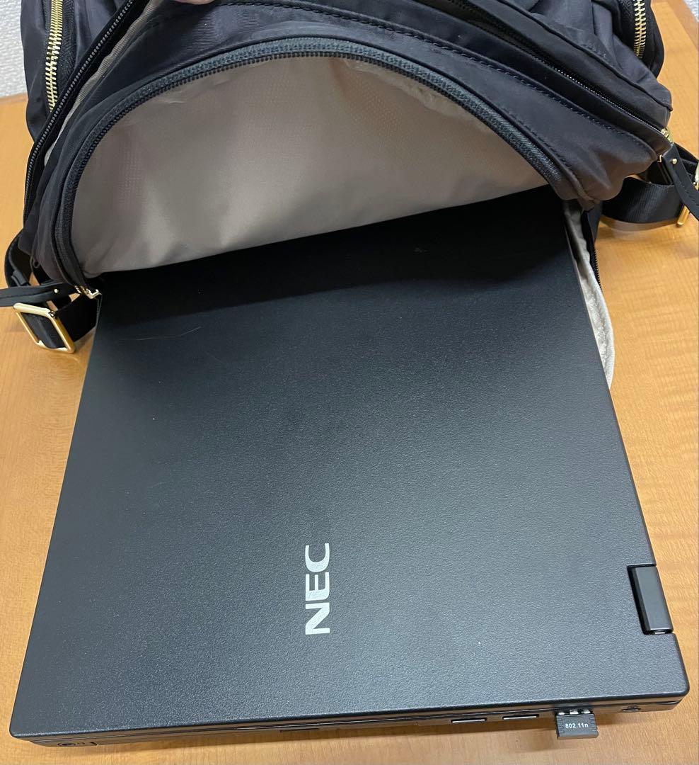 TUMI ブラック リュック・バックパック