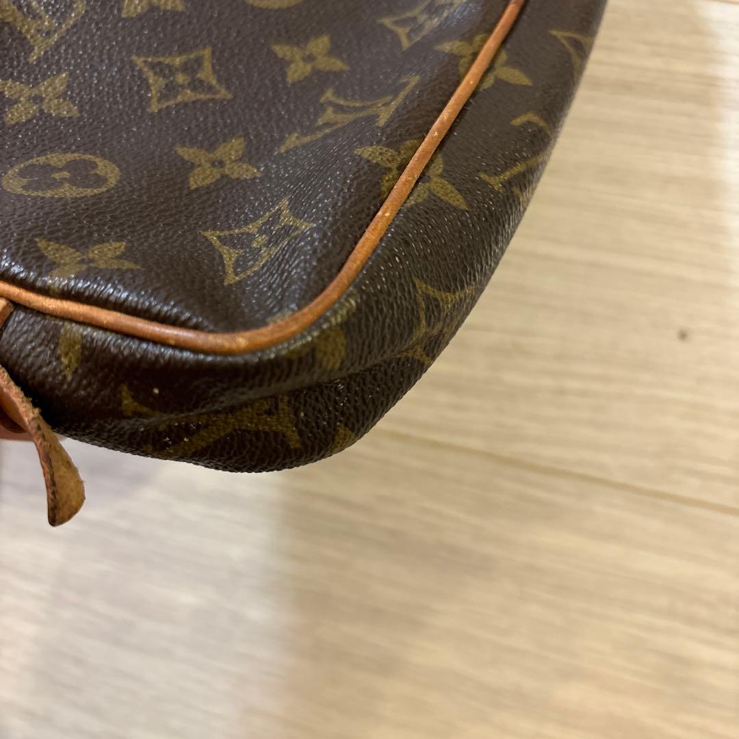Louis Vuitton モノグラム ボディバッグ　ショルダーバッグ
