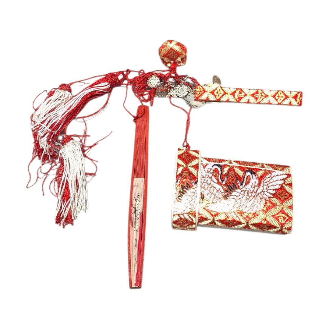 七五三 着物セット 赤金　子供用　きもの　帯　草履　和服　和装