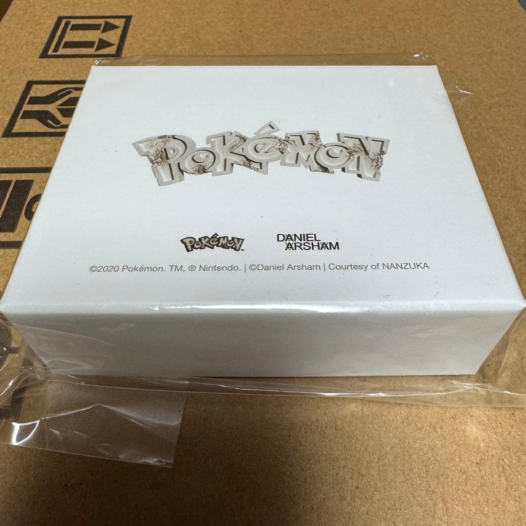 新品未開封 Daniel Arsham Pokémon 2G キーホルダー