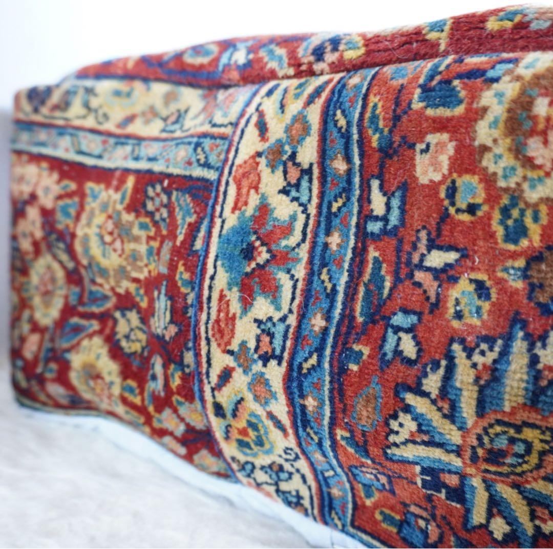 【チクワ】トルコ直輸入　オールドキリム　ヴィンテージラグ　プフ