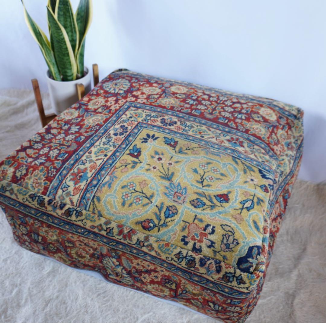 【チクワ】トルコ直輸入　オールドキリム　ヴィンテージラグ　プフ