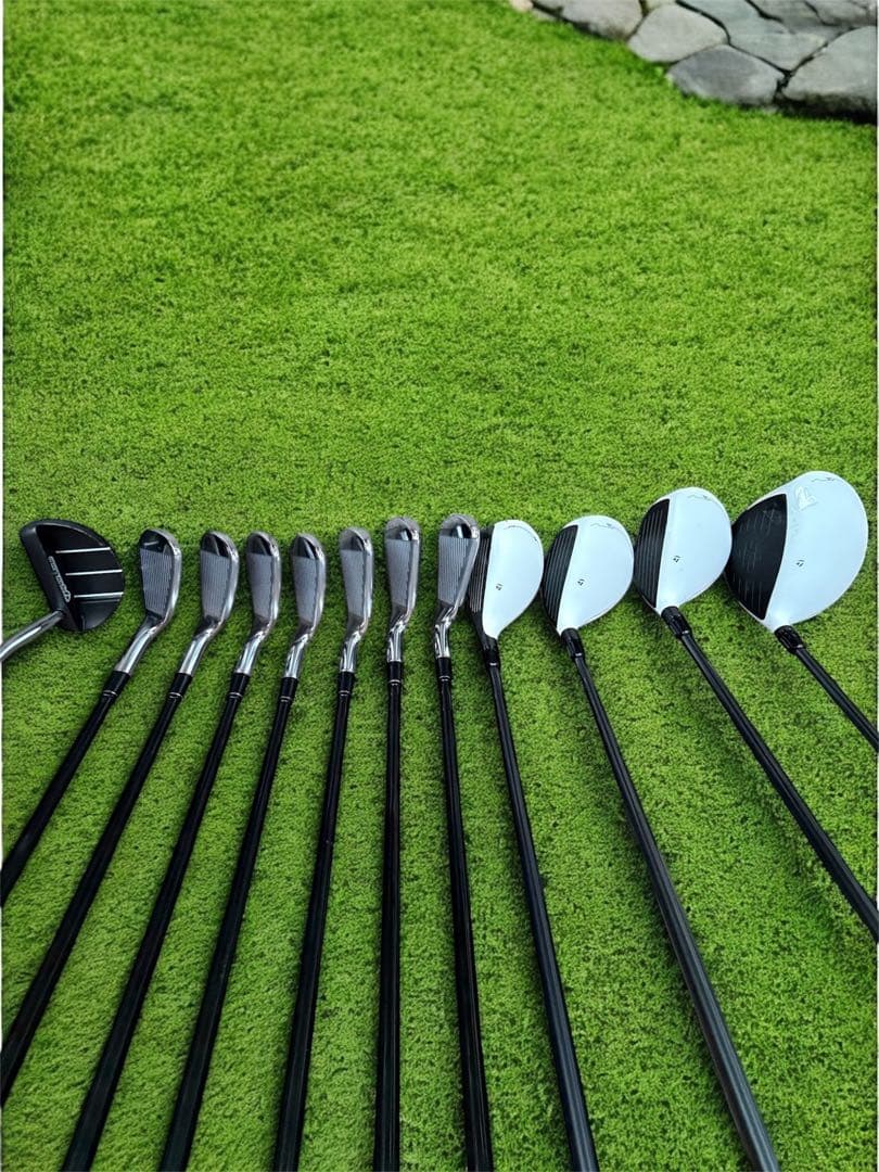 TaylorMade テーラーメイド R11 12本セット　カーボン　初心者