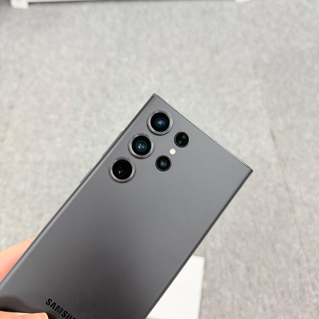 Samsung Galaxy S23Ultra 256Gブラック SIM フリ－