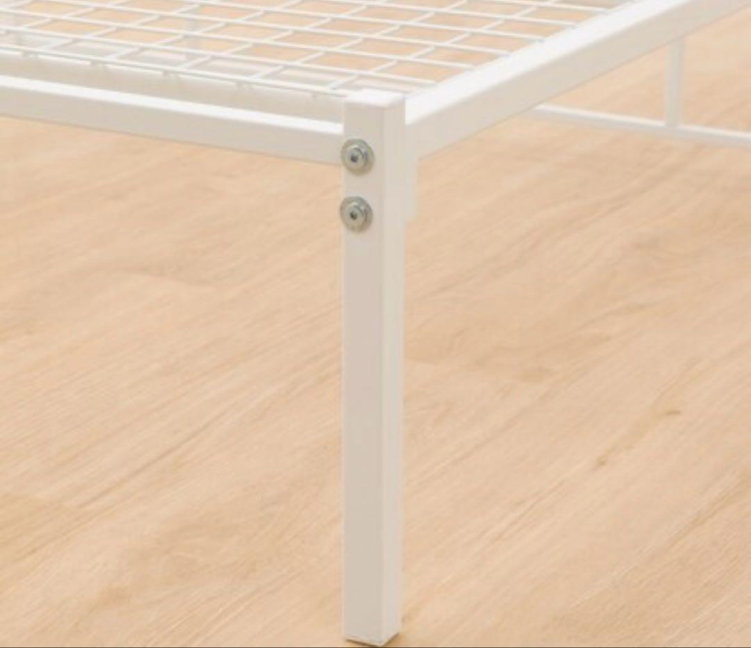 ニトリ シングルベッド ホワイト コンセント付き棚有り