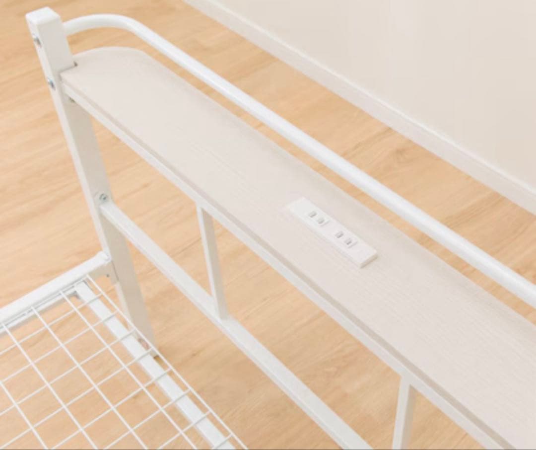 ニトリ シングルベッド ホワイト コンセント付き棚有り