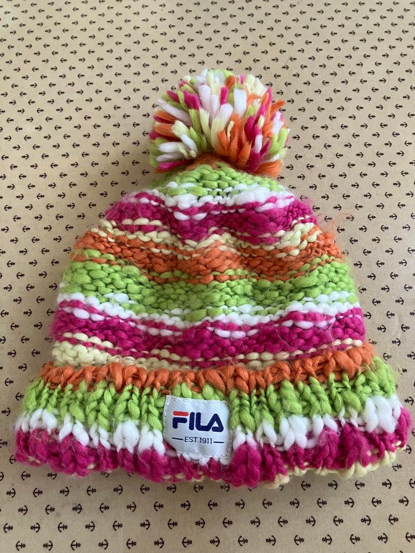 美品　スキーウェア上下　ニット帽セット　150cm ゴールドウィン