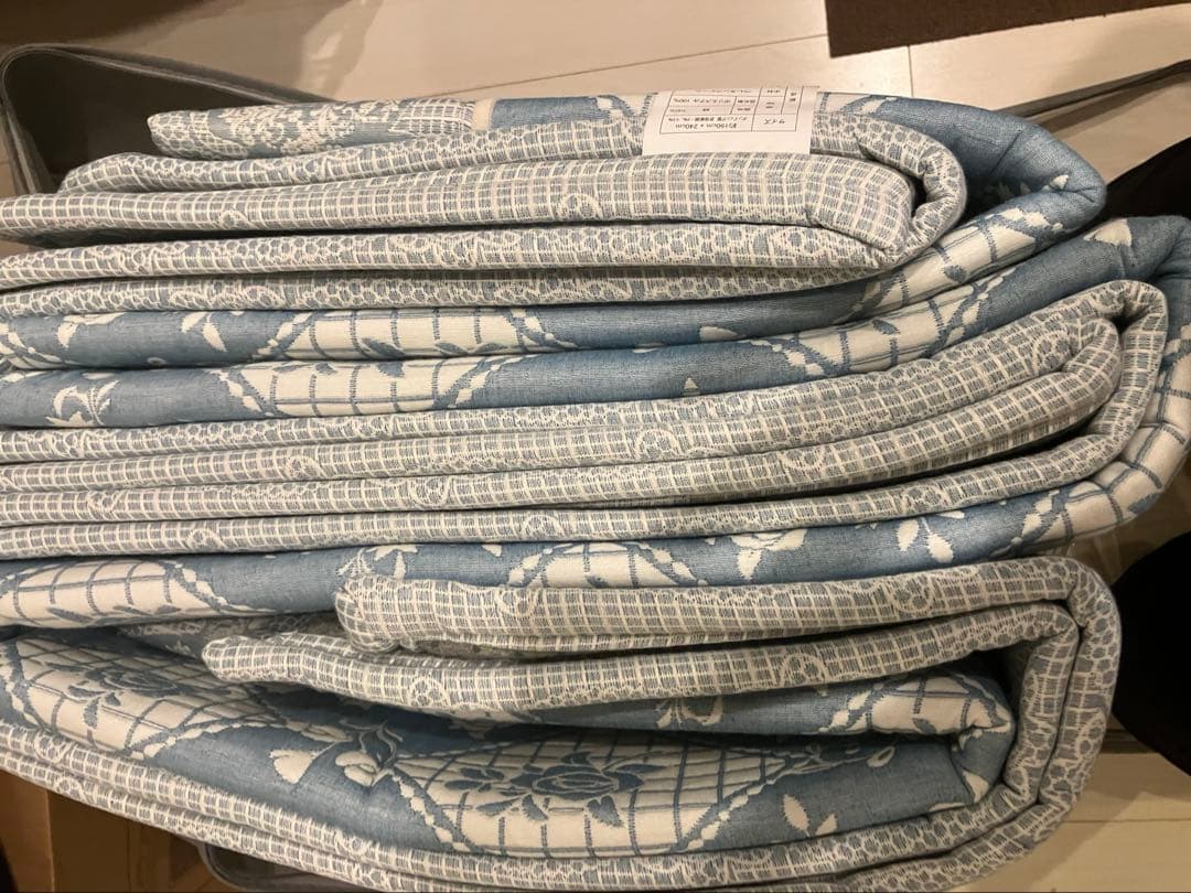 スワトウ刺しゅう協会認定 ジャガード織ラグ 190×240【新品】 スワトウ