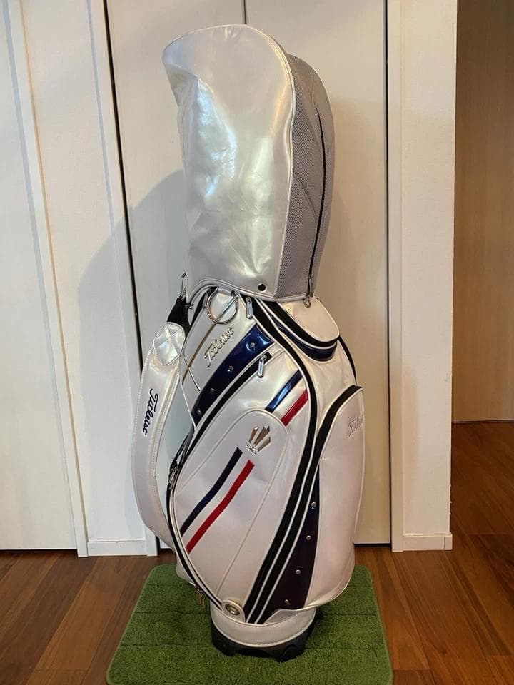 タイトリスト エナメル ゴルフバッグ カート キャディバッグ　青/赤ライン