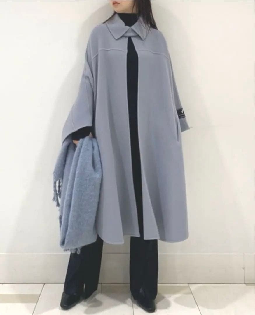 Mila owen 高級 ポンチョ PONTETORTO生地　ブルー