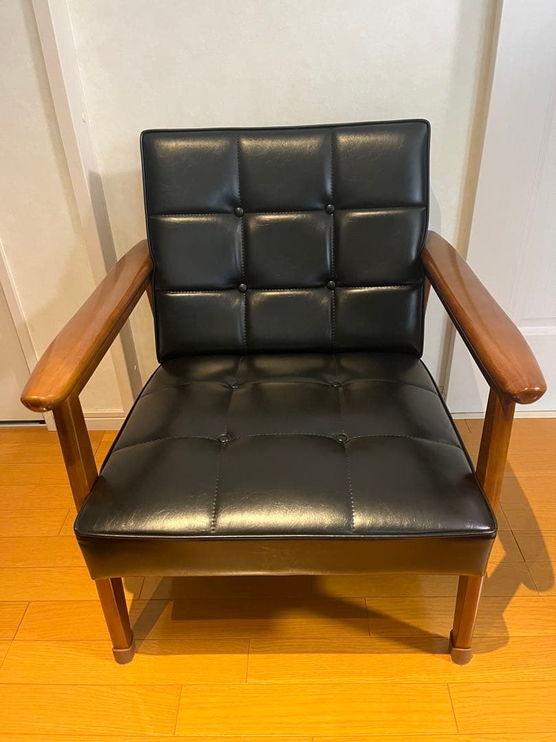 【引き取り】極美品　カリモク60 Kチェア　一人掛け　ブラック