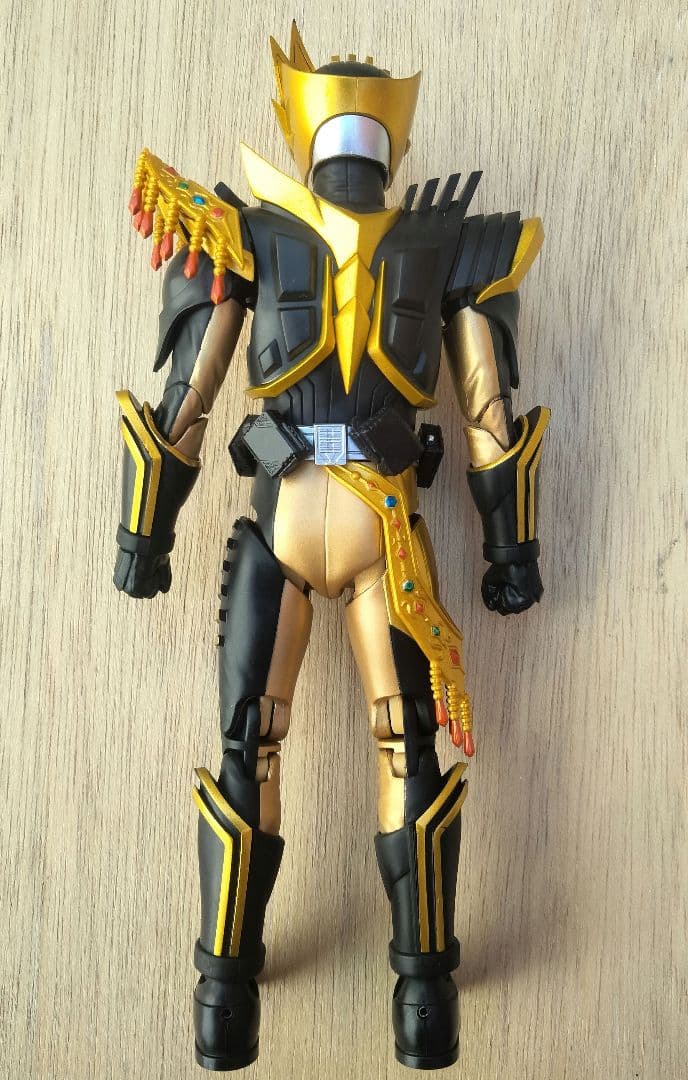 S.H.Figuarts 仮面ライダーレジェンド ガッチャード