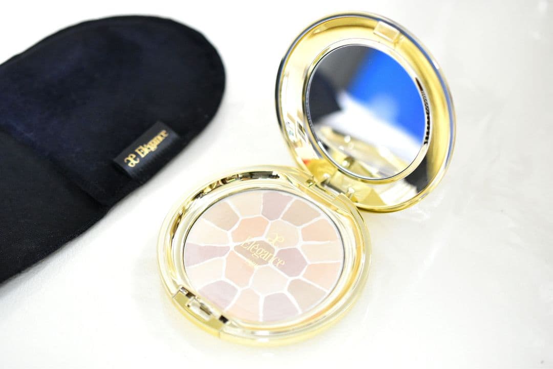 Elegance エレガンス ラ プードル オートニュアンス Ⅴ 8.8g