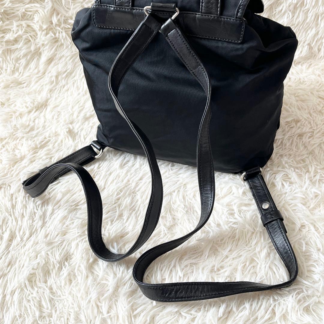 未使用級✨PRADA プラダ　リュックサック　ナイロン　レザー　三角ロゴプレート