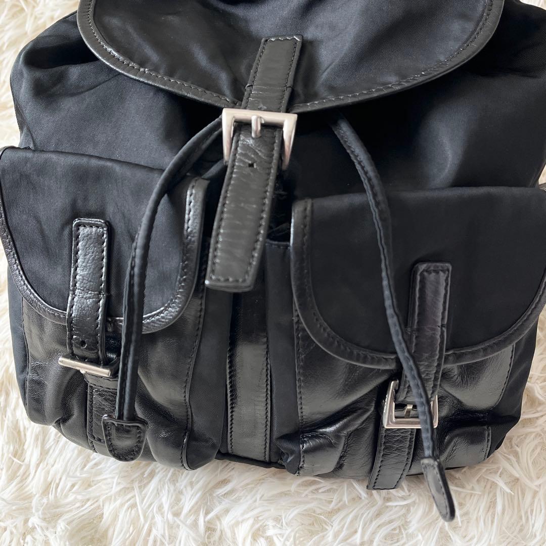 未使用級✨PRADA プラダ　リュックサック　ナイロン　レザー　三角ロゴプレート