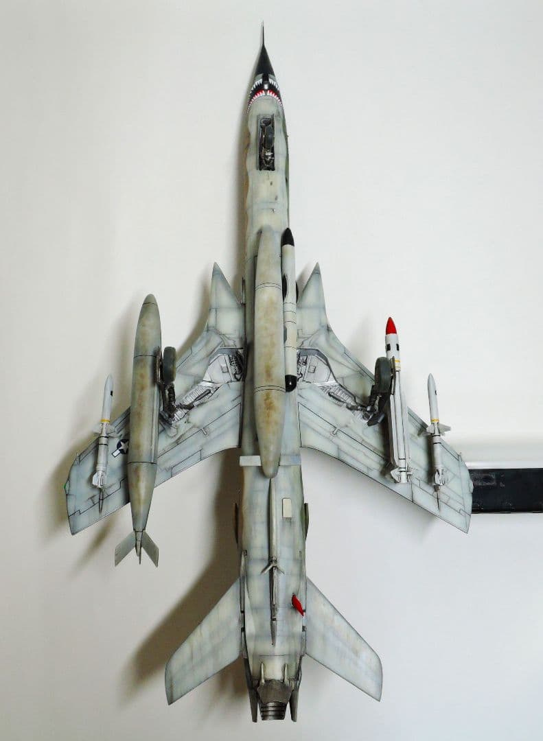 完成品】ハセガワ 1/48 F-105G サンダーチーフ ワイルドウィーゼル