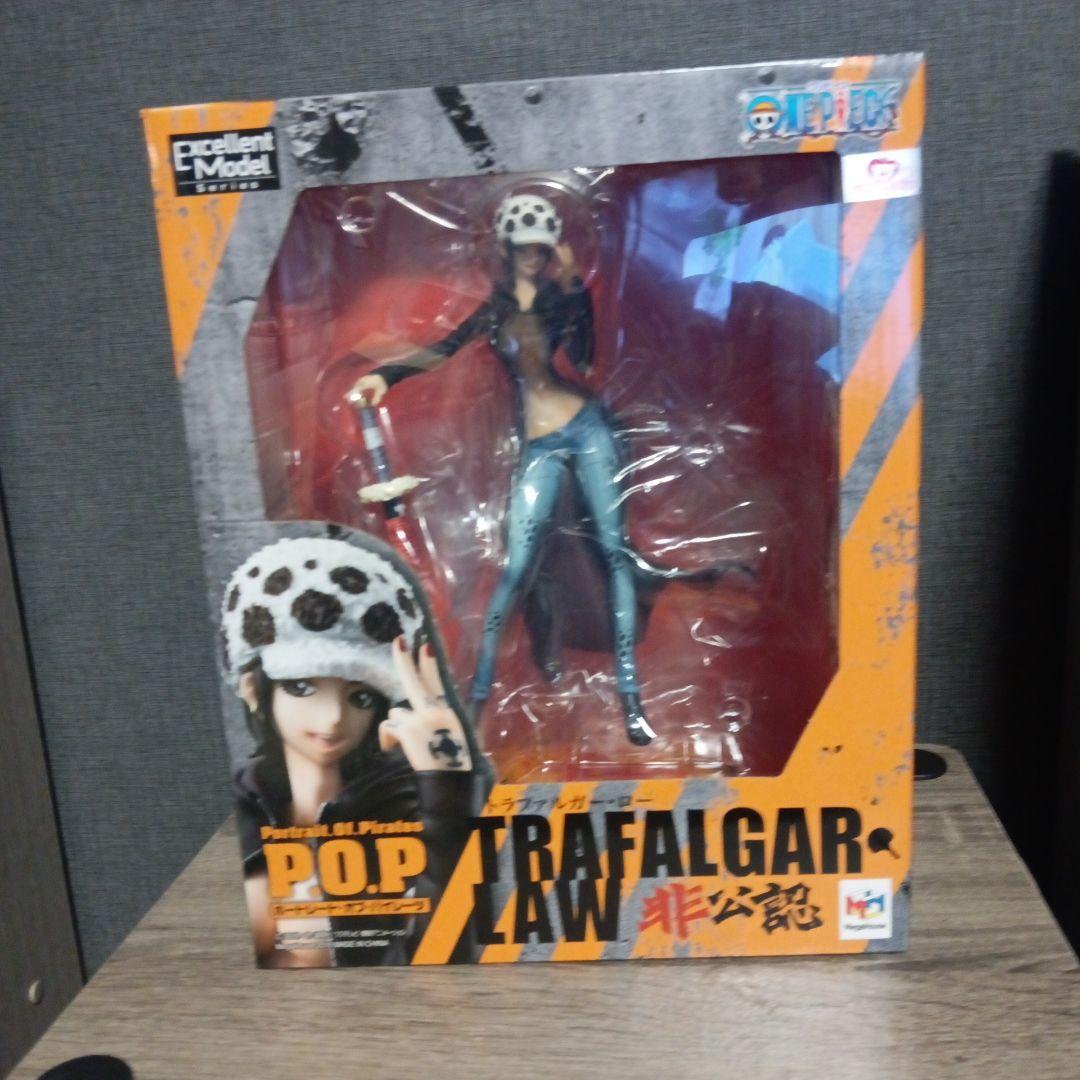 ワンピース トラファルガー・ロー pop非公認 I.R.O 女体化 フィギュア