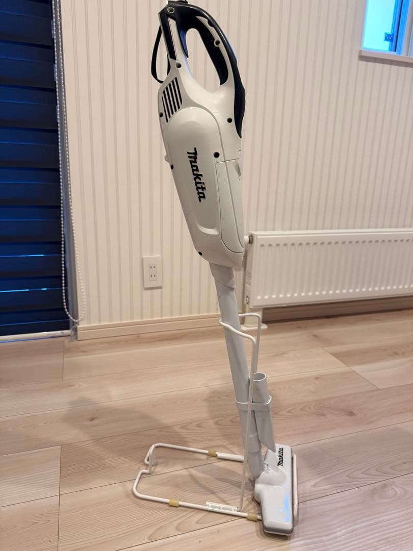 マキタ18V充電式クリーナーCL182FD 付属品多数あり