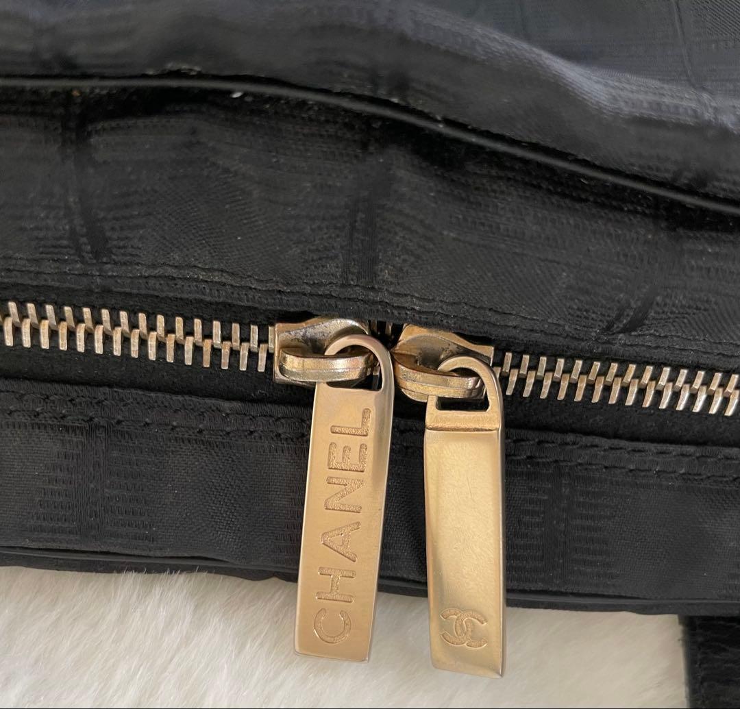 シャネルトラベルラインのビジネスバック