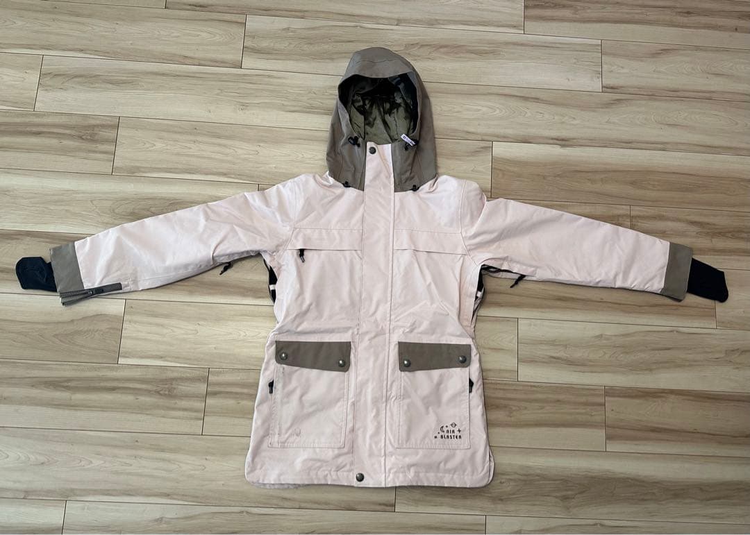AIRBLASRER エアーブラスター　スノーボードウエア