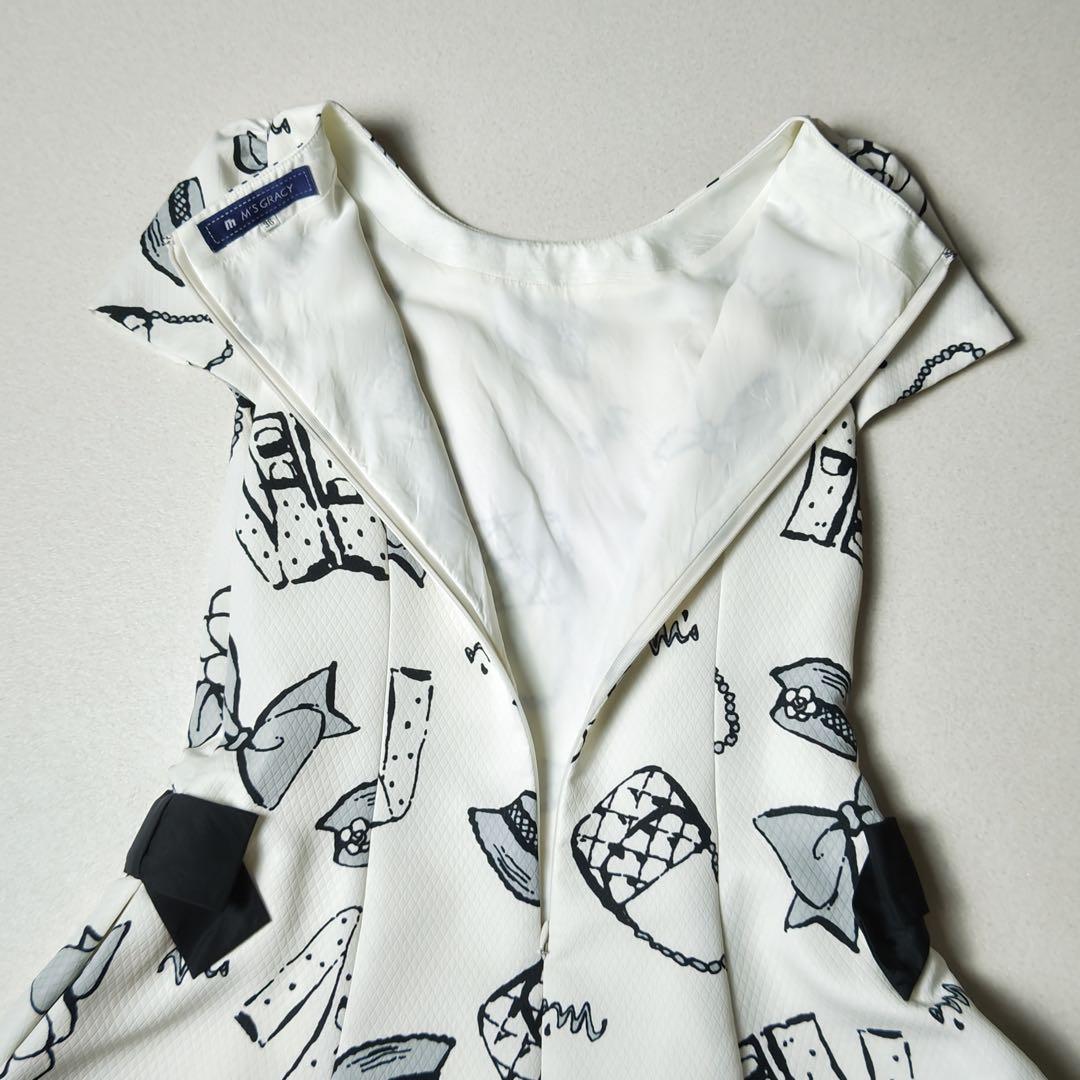 エムズグレイシー　ワンピース　総柄　白　カメリア　リボン　フレア　Aライン