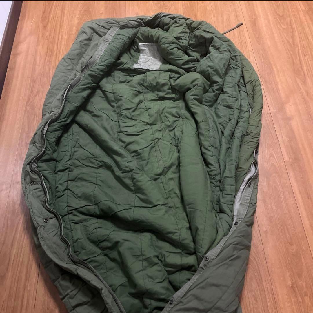 米軍　実物　SLEEPING BAG スリーピングバッグ　ODグリーン　①