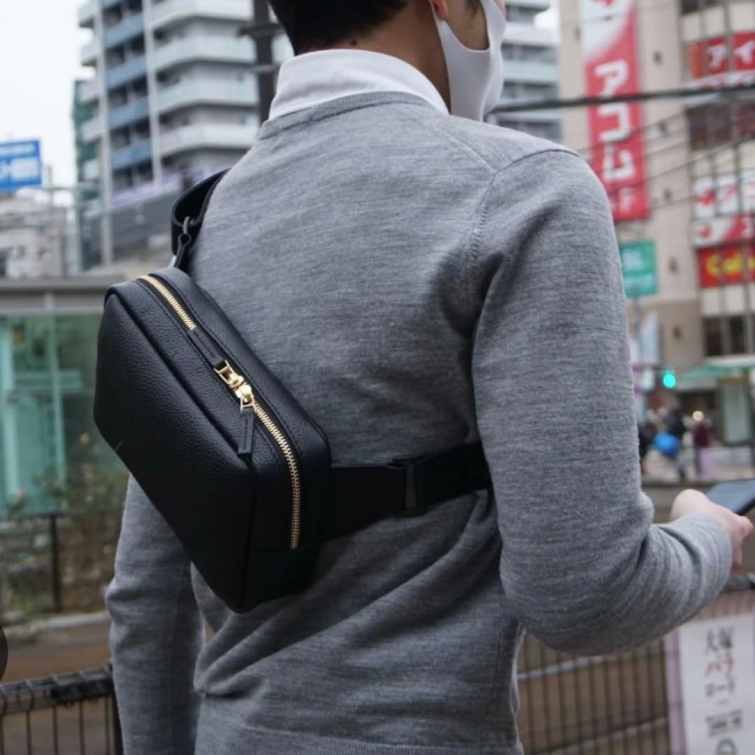 HushTug ボディバッグ