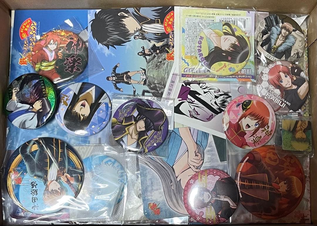 銀魂　グッズ まとめ売り　110個以上　一箱限定