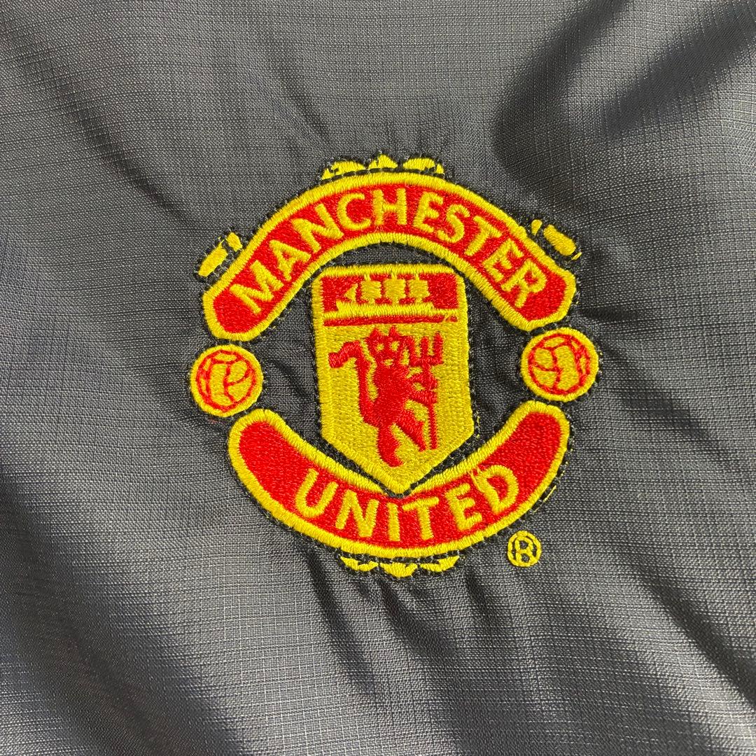 NIKE ナイキ　マンチェスターユナイテッド　中綿　ナイロンジャケット　アウター