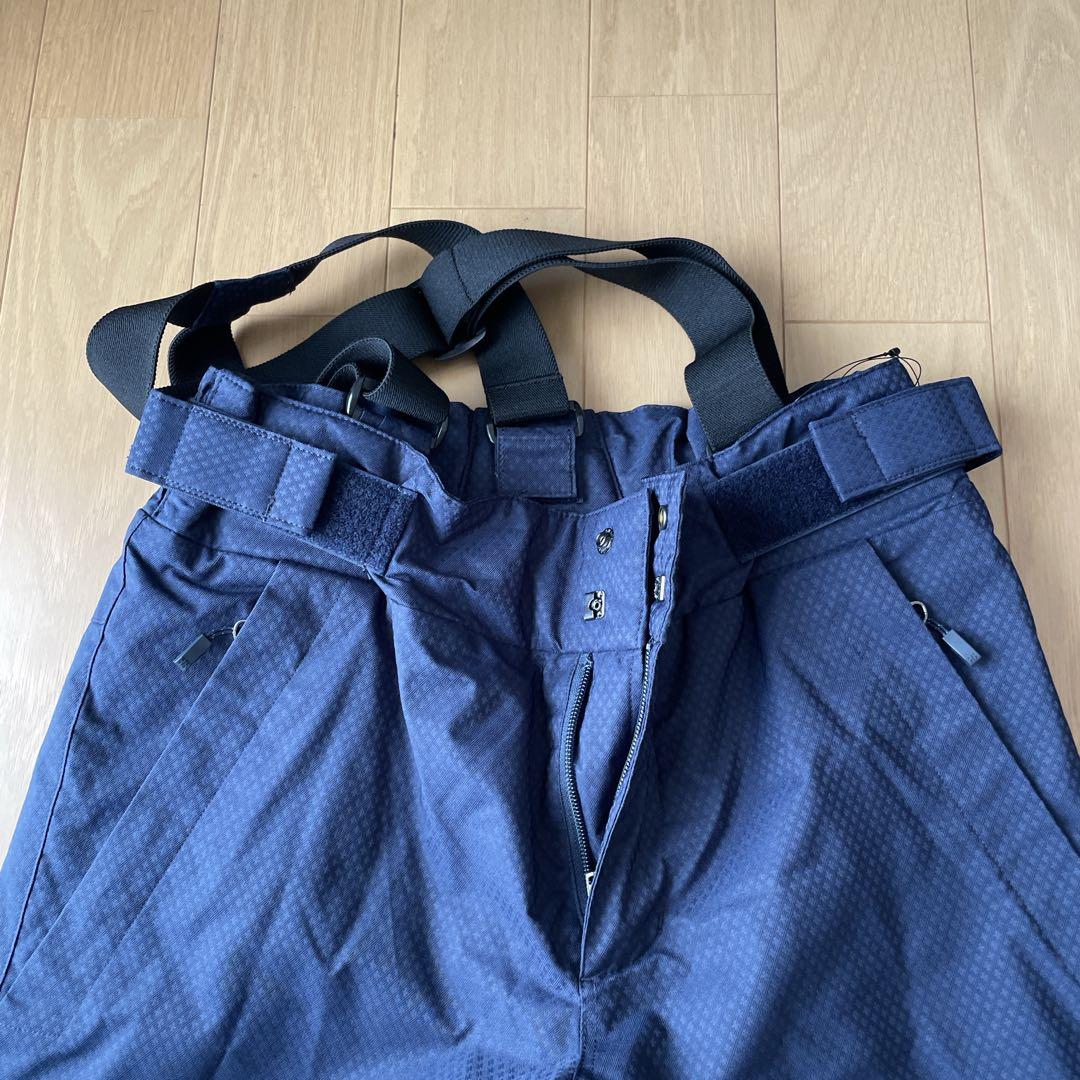 ヘリーハンセン　HELLY HANSEN スキーウェア　サイズL 中古