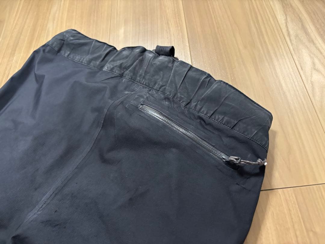 ★送料無料・最高峰★お洒落　マムート ゴアテックスプロ　ハードシェル　スキー雪山