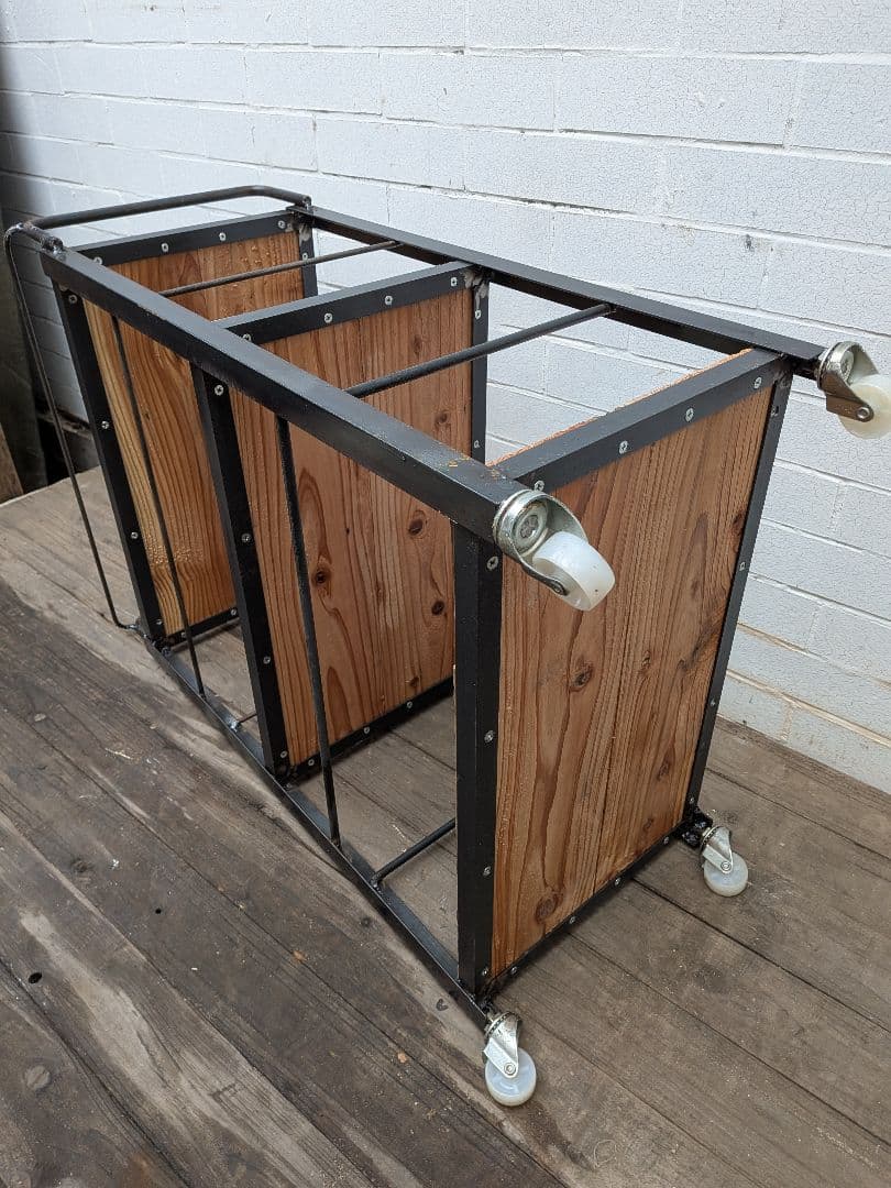 アイアンキッチンワゴン