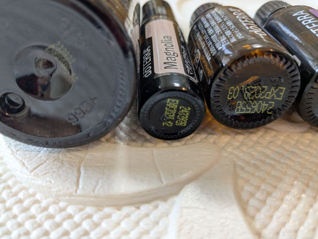 ドテラ　doTERRA　8点セット　 エッセンシャル　アロマ　ココナッツオイル