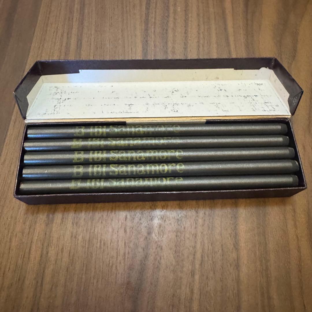 【新品未使用】サナモア 医療用カーボンB 軽量・高耐久