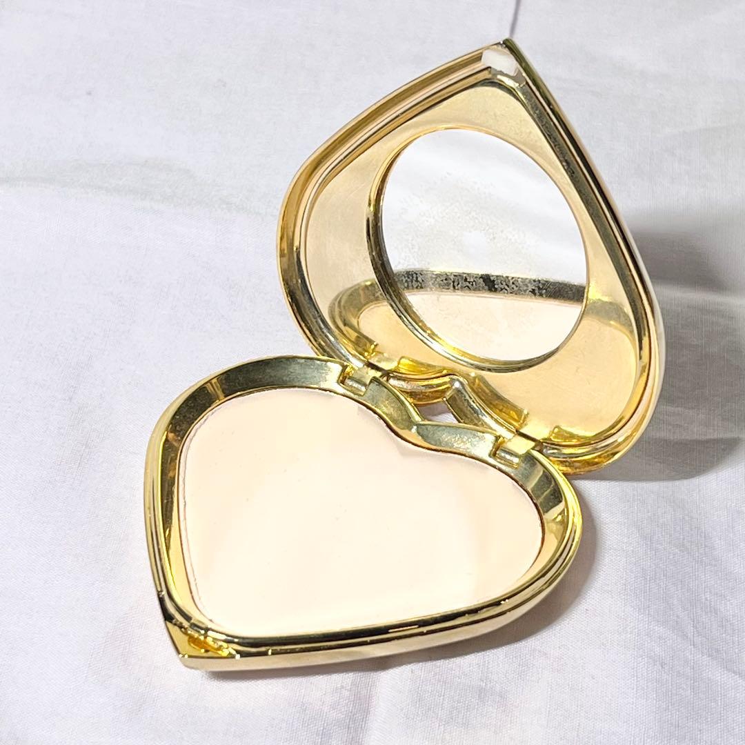 イヴ・サンローラン シルキー フィニッシュ プレストパウダー No.3