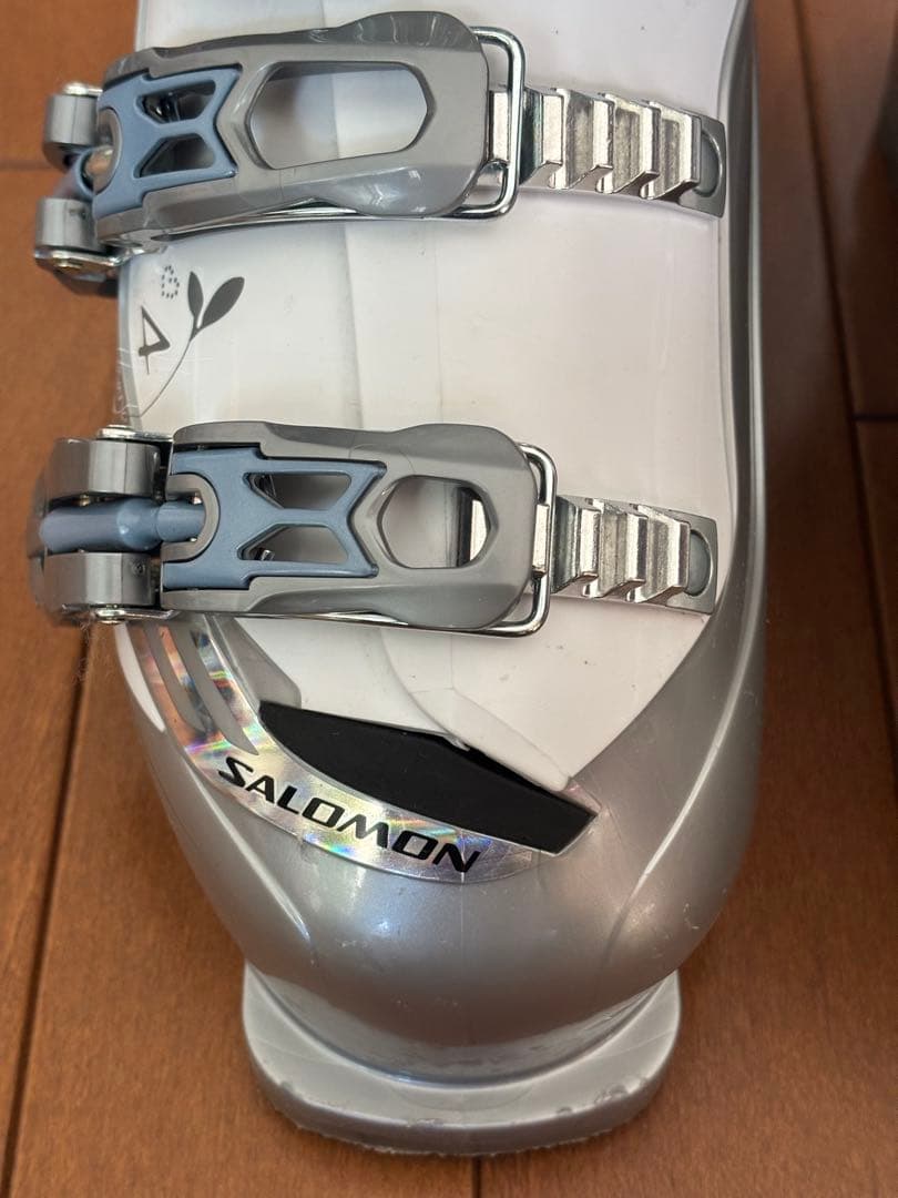 レディーススキーブーツSalomon DIVINE4 23.5cm