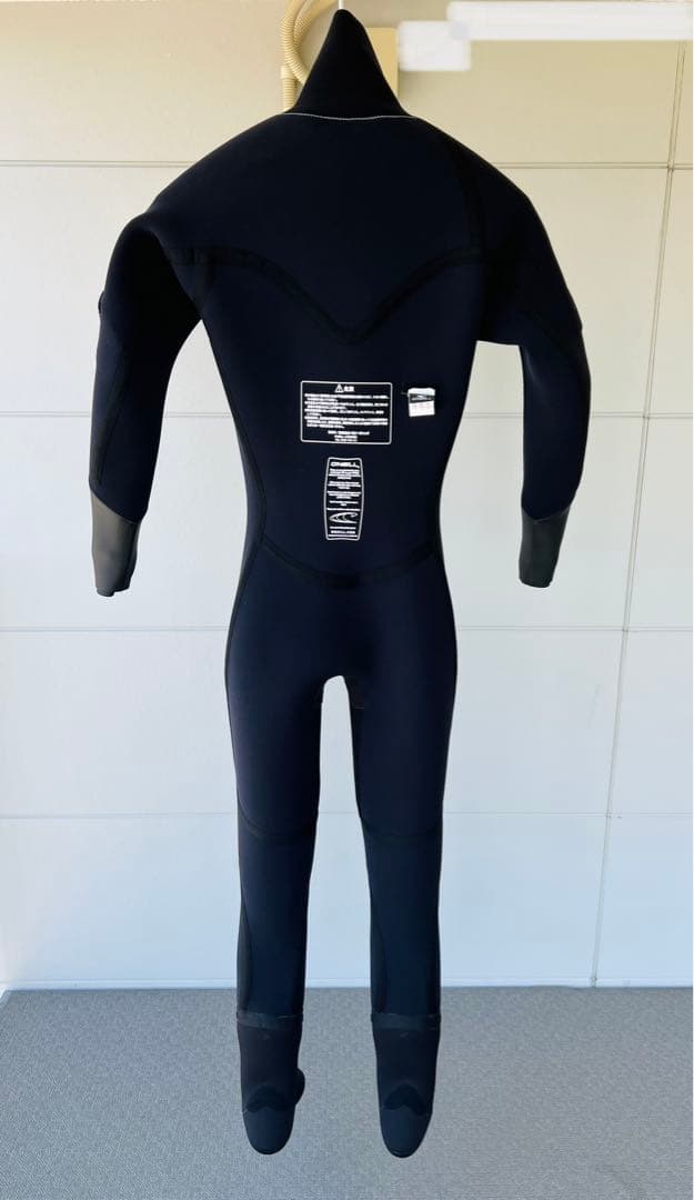 O’NEILL (オニール) : ウェットスーツ『ドライスーツ 』ブラック