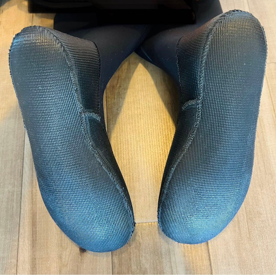 O’NEILL (オニール) : ウェットスーツ『ドライスーツ 』ブラック