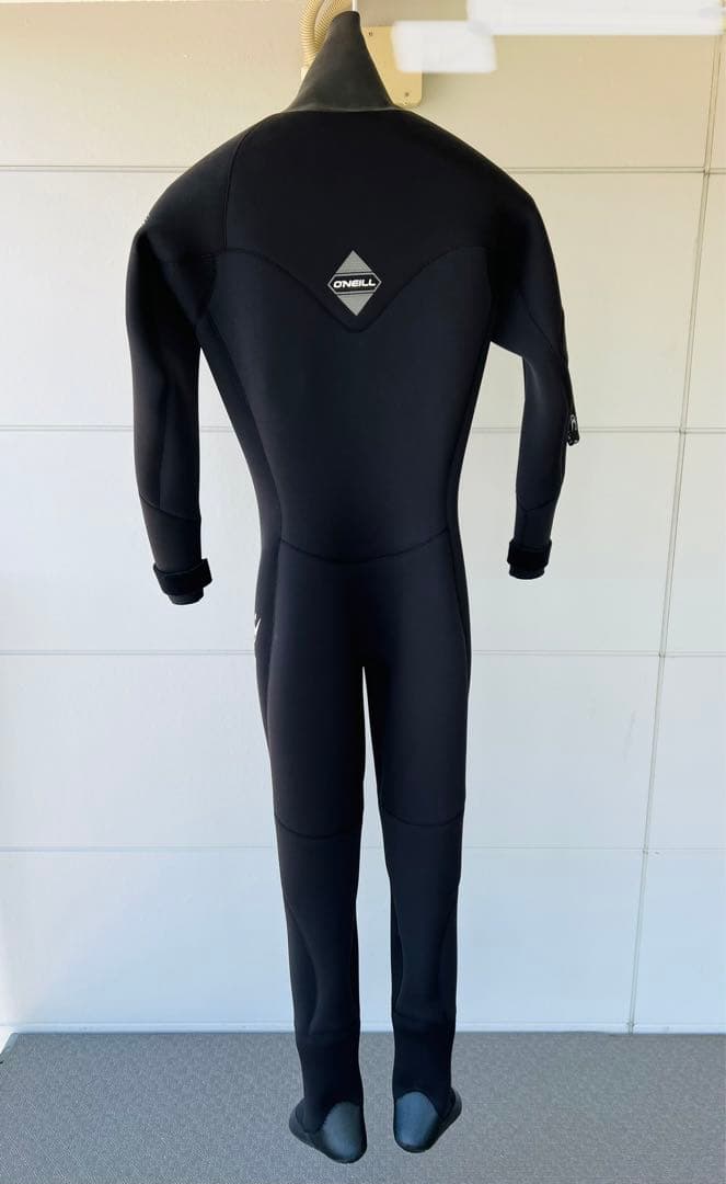 O’NEILL (オニール) : ウェットスーツ『ドライスーツ 』ブラック