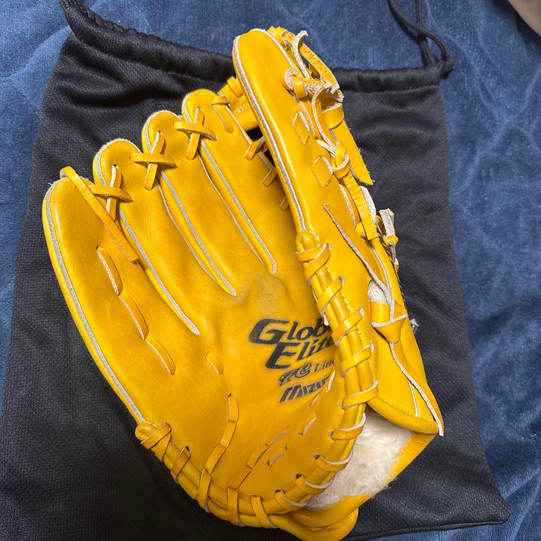 Global Elite 軟式グローブ イエロー 収納袋付き