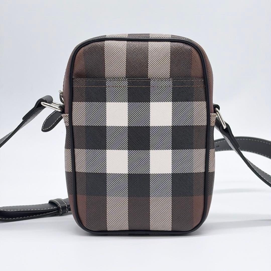 【未使用に近い】バーバリー　ショルダーバッグ ノバチェック ダークブラウン