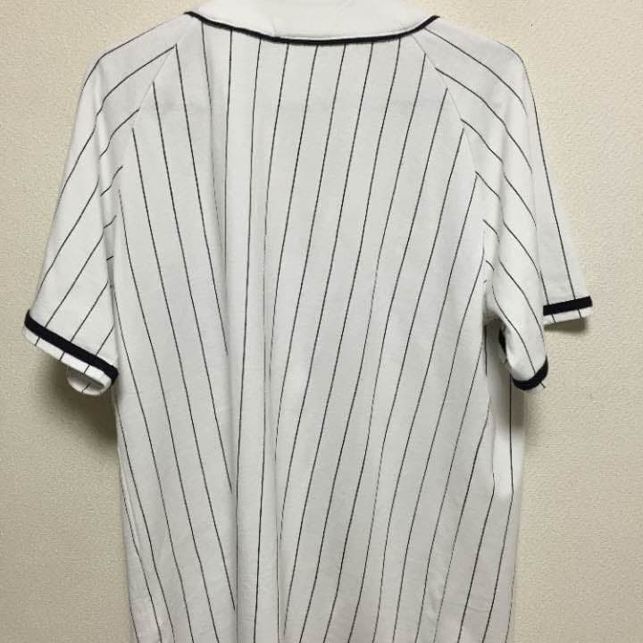 ベースボールシャツ