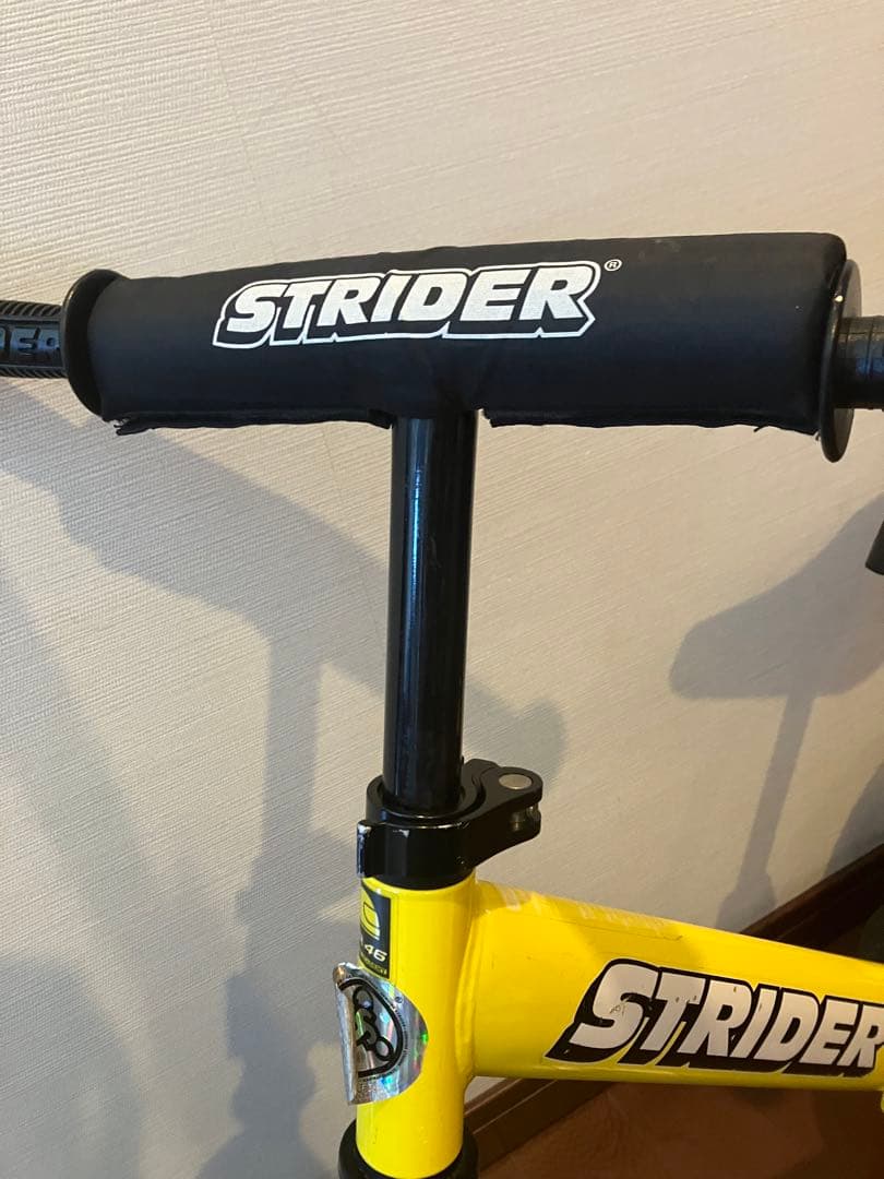 STRIDER ストライダー12インチスポーツモデル　バランスバイク イエロー